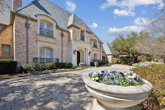 43 Braewood Place, Dallas, TX 75248