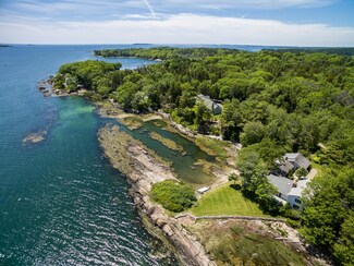 55 E Cundys Point Rd, Harpswell, ME 04079