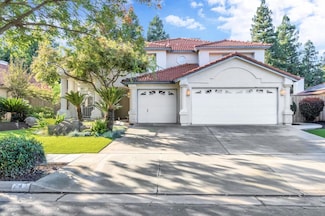 742 N Marion Ave, Clovis, CA 93611