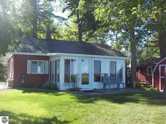 1007 Cranberry Pike, East Tawas, MI 48730