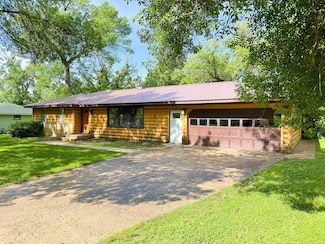 210 7th Ave SE, Elbow Lake, MN 56531