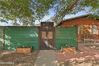 1708 Aspen Ave, Las Cruces, NM 88005