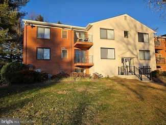 125H Clubhouse Dr SW Unit 4, Leesburg, VA 20175