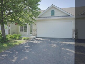 504 Creekside Dr, Buffalo, MN 55313