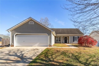1505 Fiddlers Knoll Dr, Kernersville, NC 27284