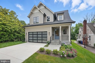 4610 17th St N, Arlington, VA 22207