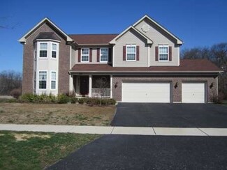 1876 Walnut Glen Blvd, Island Lake, IL 60042