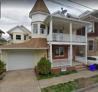35 Wyoming St, Carbondale, PA 18407