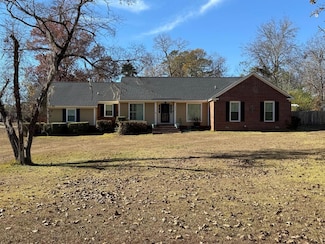 2829 N Doublegate Dr, Albany, GA 31721