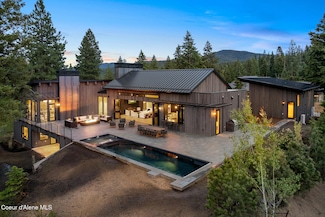 2833 E Lower Pasture Rd, Harrison, ID 83833