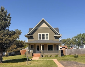 331 2nd St, Phillipsburg, KS 67661