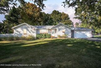 24820 Front Ave, Mattawan, MI 49071