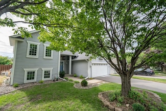 15945 Gallant Ct, Saint Paul, MN 55124