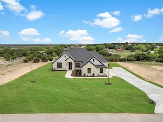 3129 Infinity Dr, Hudson Oaks, TX 76087