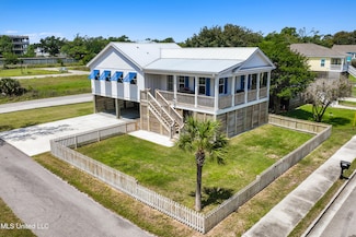 521 Woodward Ave, Gulfport, MS 39501