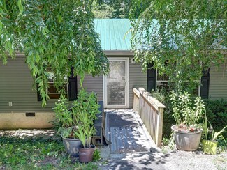 129 Glen View Rd, Arden, NC 28704