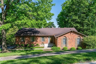 5562 Red Oak Ct, Fairfield, OH 45014