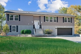 15 Bills Ln, Montague Twp., NJ 07827