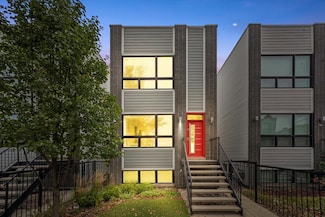 2548 W Warren Blvd, Chicago, IL 60612