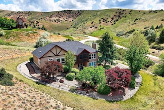 16089 N Basin Way, Garden City, ID 83714