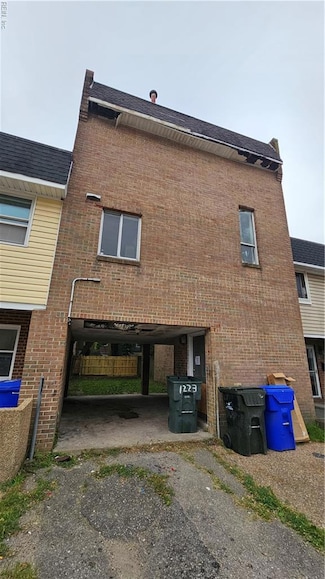 1221 Curie Ct, Norfolk, VA 23513