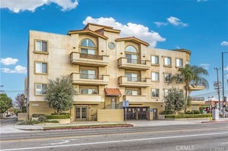 6800 Corbin Ave Unit 308, Reseda, CA 91335