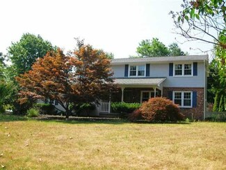 19 Valley View Dr, Brockport, NY 14420