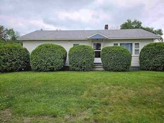3 Sunset St, Claremont, NH 03743