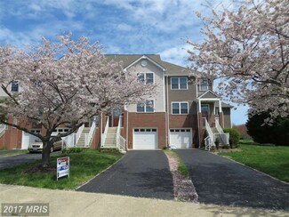 13488 Stowaway Ct, Solomons, MD 20688