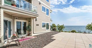 2126 Water St Unit L101, Duluth, MN 55812