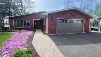 2493 E Lakeshore Dr, Crown Point, IN 46307