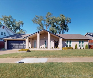 7711 E 53rd St, Tulsa, OK 74145