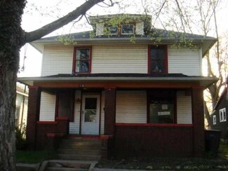 1323 Kinzy St, Elkhart, IN 46516