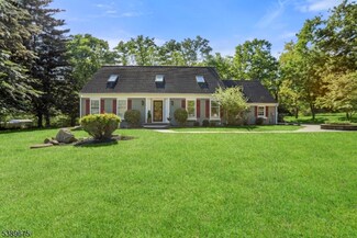 8 Hartpence Ct, Flemington, NJ 08822
