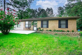 200 Bettie St, Gladewater, TX 75647