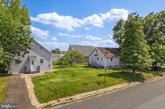 541 Wicker Ave, Bensalem, PA 19020