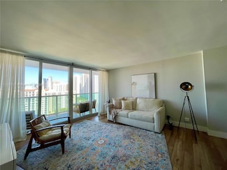 100 Bayview Dr Unit 2130, Sunny Isles Beach, FL 33160