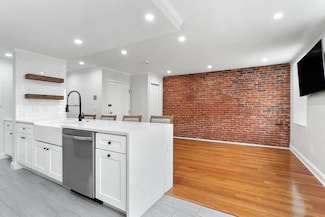 117 Fulton St Unit 4, Boston, MA 02109
