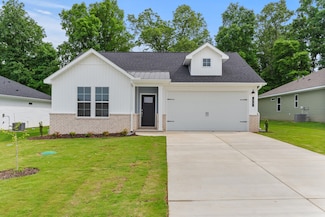 30 Aurora Cir, Fayetteville, TN 37334