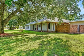 1082 E Gallaugher Rd, Jennings, LA 70546