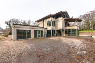 261 Canterbury Trail, Winston Salem, NC 27104