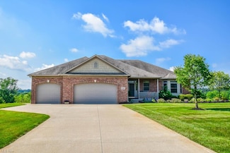 5681 Deer Pines Dr, Clinton, OH 44216