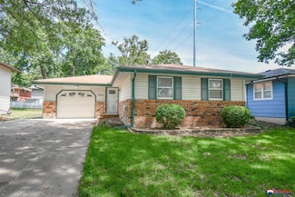 5540 Spruce St, Lincoln, NE 68516