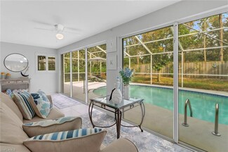 121 Saint James Way, Naples, FL 34104