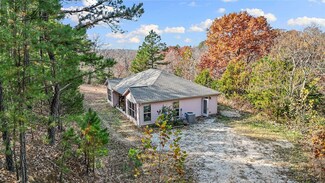 17723 Marshall Place Rd, Rogers, AR 72756