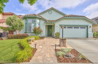 5 Aberford Cir, Salinas, CA 93906