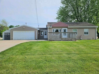 817 E Linden Ave, Manitowoc, WI 54220
