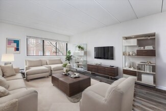 10 Norman St Unit 105, Salem, MA 01970