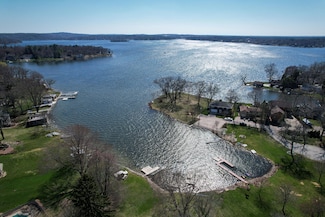 2726 Ridley Rd, Hartland, WI 53029
