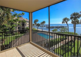 4490 NE Sandpebble Trace Unit 301, Stuart, FL 34996